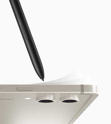 Galaxy Tab S9 nằm ngang, nhìn thấy mặt bên và mặt sau, bút S Pen chỉ vào màn hình. Màn hình giấy note hiển thị các lớp giống như giấy trên màn hình.